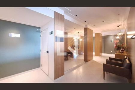 Apartamento à venda com 70m², 3 quartos e 1 vaga Apartamento à venda com 70m², 3 quartos e 1 vagaHall social