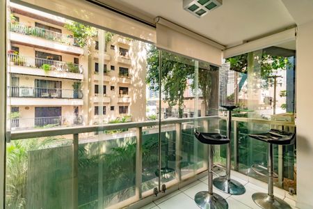 Varanda Sala de apartamento para alugar com 1 quarto, 62m² em Vila Nova Conceição, São Paulo