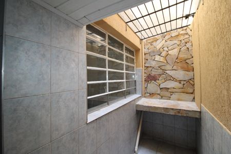 Casa para alugar com 80m², 2 quartos e 1 vagaÁrea de Serviço