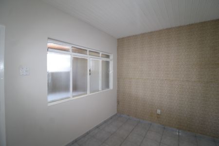 Casa para alugar com 80m², 2 quartos e 1 vagaSala