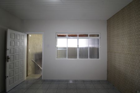 Casa para alugar com 80m², 2 quartos e 1 vagaSala