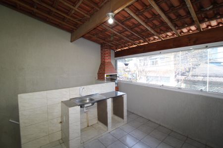 Casa para alugar com 80m², 2 quartos e 1 vagaÁrea de Serviço 2