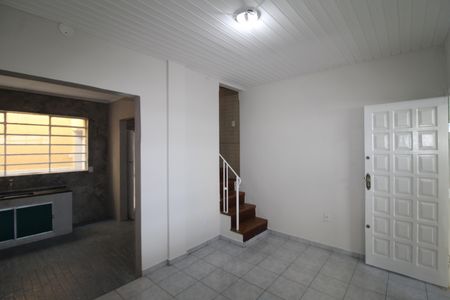 Casa para alugar com 80m², 2 quartos e 1 vagaSala