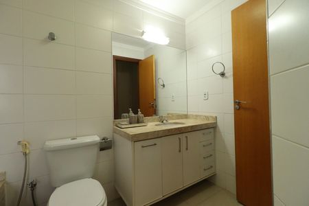 Apartamento para alugar com 216m², 4 quartos e 3 vagasBanheiro da Suíte 3
