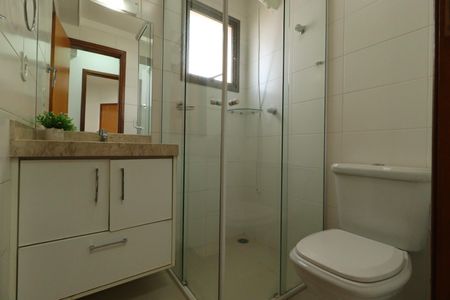 Apartamento para alugar com 216m², 4 quartos e 3 vagasBanheiro da Suíte 1