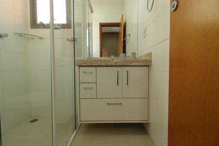 Apartamento para alugar com 216m², 4 quartos e 3 vagasBanheiro da Suíte 4