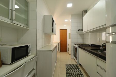 Apartamento para alugar com 216m², 4 quartos e 3 vagasCozinha