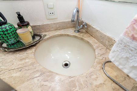 Apartamento à venda com 128m², 3 quartos e 2 vagas Apartamento à venda com 128m², 3 quartos e 2 vagasLavabo