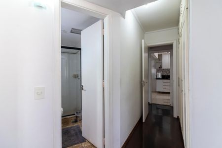 Apartamento à venda com 128m², 3 quartos e 2 vagas Apartamento à venda com 128m², 3 quartos e 2 vagasCorredor dos Quartos