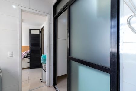 Apartamento à venda com 128m², 3 quartos e 2 vagas Apartamento à venda com 128m², 3 quartos e 2 vagasÁrea de Serviço