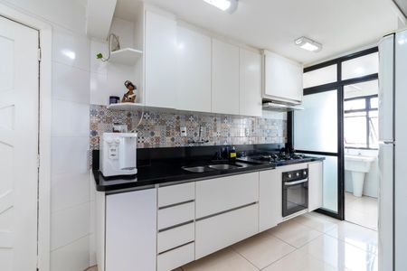 Apartamento à venda com 128m², 3 quartos e 2 vagas Apartamento à venda com 128m², 3 quartos e 2 vagasCozinha