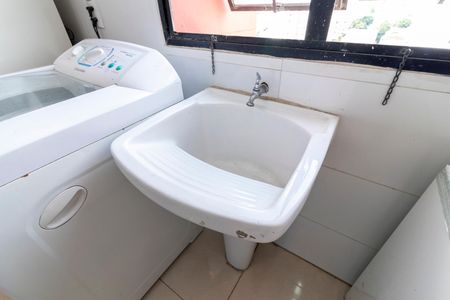 Apartamento à venda com 128m², 3 quartos e 2 vagas Apartamento à venda com 128m², 3 quartos e 2 vagasÁrea de Serviço