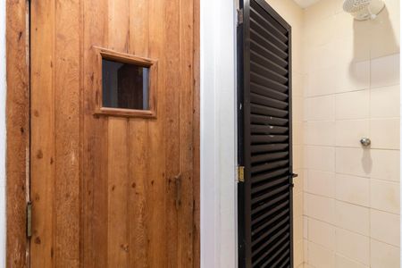 Apartamento à venda com 128m², 3 quartos e 2 vagas Apartamento à venda com 128m², 3 quartos e 2 vagasSauna e Ducha