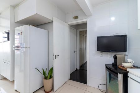 Apartamento à venda com 128m², 3 quartos e 2 vagas Apartamento à venda com 128m², 3 quartos e 2 vagasCozinha