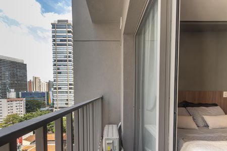 Studio para alugar com 28m², 1 quarto e sem vaga Studio para alugar com 28m², 1 quarto e sem vagaVaranda