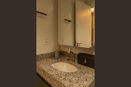 Studio para alugar com 28m², 1 quarto e sem vaga Studio para alugar com 28m², 1 quarto e sem vagaBanheiro Social