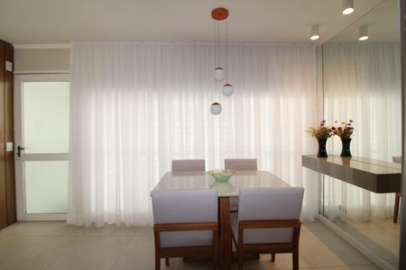 Apartamento à venda com 104m², 2 quartos e 1 vagaSala/Cozinha