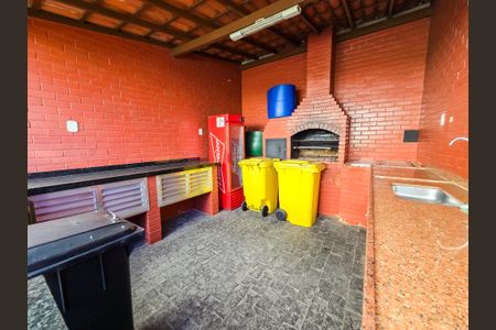 Apartamento à venda com 141m², 4 quartos e 2 vagas Apartamento à venda com 141m², 4 quartos e 2 vagasÁrea comum - Churrasqueira