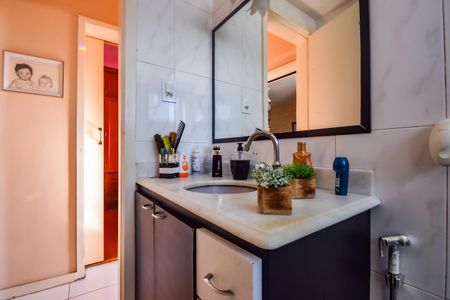 Apartamento à venda com 141m², 4 quartos e 2 vagas Apartamento à venda com 141m², 4 quartos e 2 vagasBanheiro Social 1