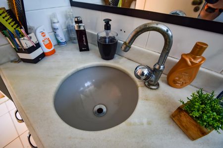 Apartamento à venda com 141m², 4 quartos e 2 vagas Apartamento à venda com 141m², 4 quartos e 2 vagasBanheiro Social 1