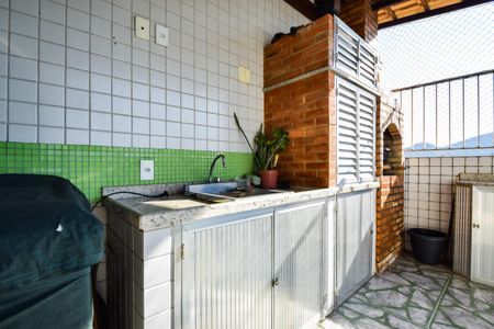 Apartamento à venda com 141m², 4 quartos e 2 vagas Apartamento à venda com 141m², 4 quartos e 2 vagasÁrea de Serviço