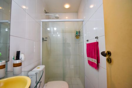 Apartamento à venda com 141m², 4 quartos e 2 vagas Apartamento à venda com 141m², 4 quartos e 2 vagasQuarto 4 - Banheiro