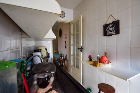 Apartamento à venda com 141m², 4 quartos e 2 vagas Apartamento à venda com 141m², 4 quartos e 2 vagasCozinha