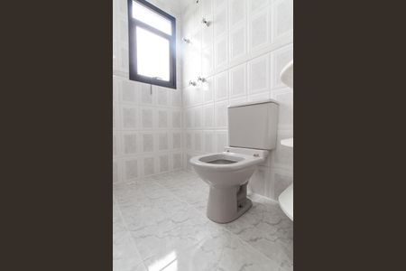 Apartamento à venda com 135m², 3 quartos e 3 vagasBanheiro da Suíte 1