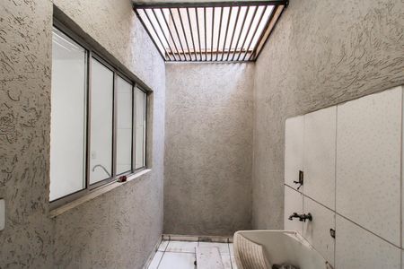 Casa para alugar com 85m², 2 quartos e 2 vagas Casa para alugar com 85m², 2 quartos e 2 vagasÁrea de Serviço