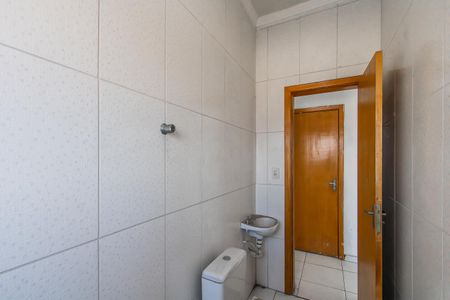 Casa para alugar com 85m², 2 quartos e 2 vagas Casa para alugar com 85m², 2 quartos e 2 vagasBanheiro da Suíte 1