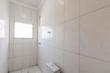 Casa para alugar com 85m², 2 quartos e 2 vagas Casa para alugar com 85m², 2 quartos e 2 vagasBanheiro da Suíte 1