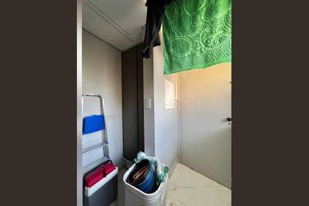 Apartamento à venda com 110m², 3 quartos e 1 vagaÁrea de Serviço