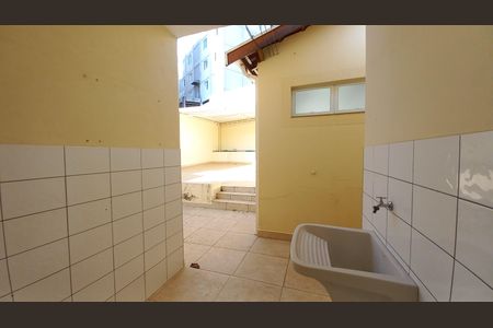 Casa à venda com 352m², 4 quartos e 4 vagasÁrea de Serviço