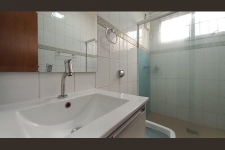 Casa à venda com 352m², 4 quartos e 4 vagasBanheiro da Suíte