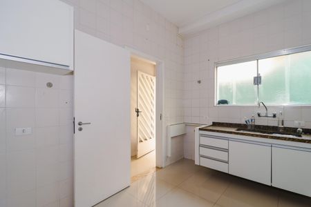 Casa de condomínio à venda com 300m², 4 quartos e 2 vagas Casa de condomínio à venda com 300m², 4 quartos e 2 vagasCozinha