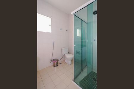 Casa de condomínio à venda com 300m², 4 quartos e 2 vagas Casa de condomínio à venda com 300m², 4 quartos e 2 vagasBanheiro