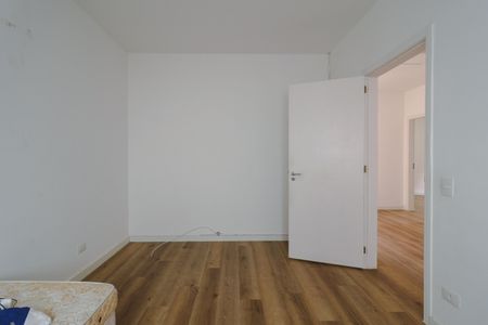 Casa de condomínio à venda com 300m², 4 quartos e 2 vagas Casa de condomínio à venda com 300m², 4 quartos e 2 vagasQuarto 2