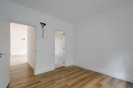 Casa de condomínio à venda com 300m², 4 quartos e 2 vagas Casa de condomínio à venda com 300m², 4 quartos e 2 vagasSuíte 2