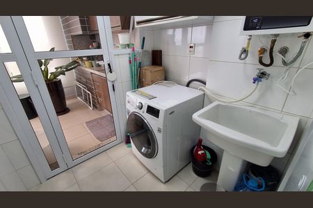 Apartamento à venda com 77m², 2 quartos e 2 vagas Apartamento à venda com 77m², 2 quartos e 2 vagasÁrea de Serviço