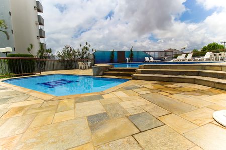 Apartamento à venda com 139m², 3 quartos e 3 vagas Apartamento à venda com 139m², 3 quartos e 3 vagasPiscina