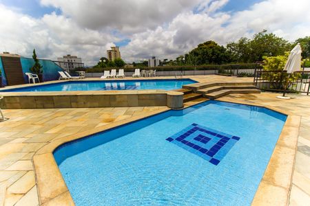 Apartamento à venda com 139m², 3 quartos e 3 vagas Apartamento à venda com 139m², 3 quartos e 3 vagasPiscina