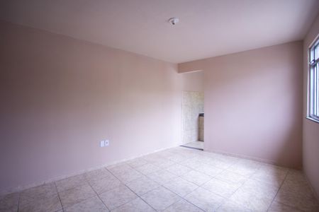 Casa para alugar com 70m², 2 quartos e sem vaga Casa para alugar com 70m², 2 quartos e sem vagaSala