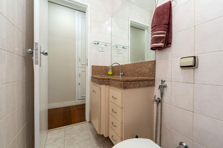 Apartamento para alugar com 100m², 3 quartos e 2 vagasBanheiro da Suíte