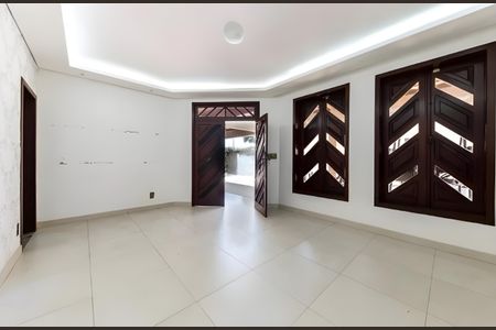 Sala de casa para alugar com 3 quartos, 761m² em Jardim Atlântico, Belo Horizonte