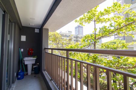 Varanda de apartamento à venda com 1 quarto, 43m² em Cambuí, Campinas