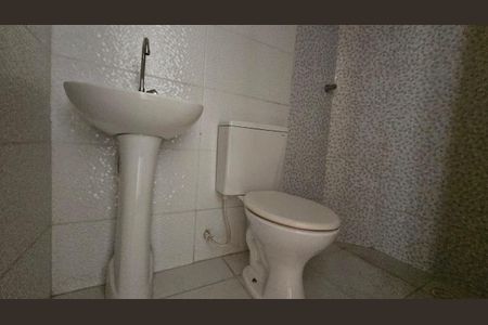 Apartamento à venda com 40m², 2 quartos e 1 vaga Apartamento à venda com 40m², 2 quartos e 1 vagaBanheiro