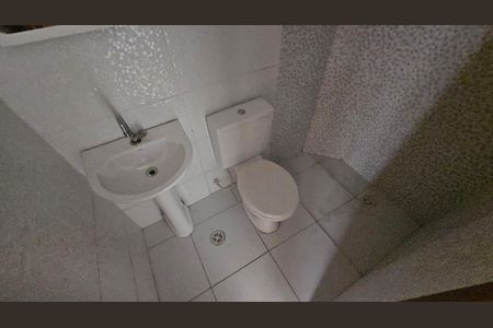 Apartamento à venda com 40m², 2 quartos e 1 vaga Apartamento à venda com 40m², 2 quartos e 1 vagaBanheiro