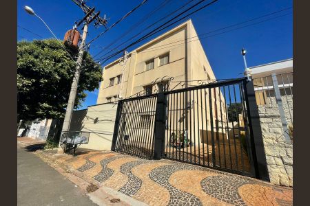 Apartamento à venda com 72m², 2 quartos e 1 vagaFachada