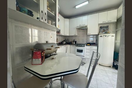 Apartamento à venda com 72m², 2 quartos e 1 vagaCozinha