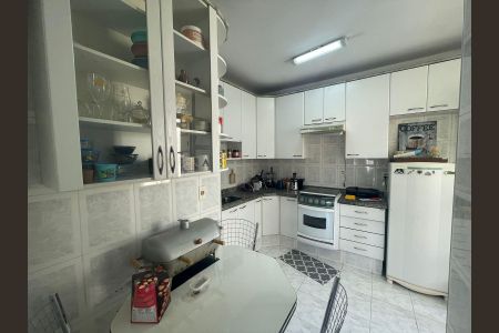 Apartamento à venda com 72m², 2 quartos e 1 vagaCozinha